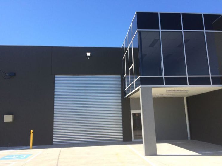 Click to view all images 32 Knight Ave Sunshine VIC 3020 - Image 3