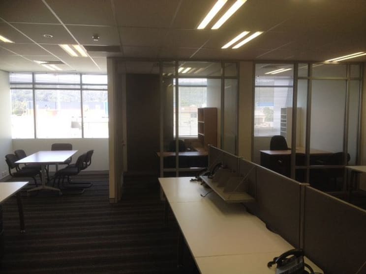 Click to view all images 10 & 10A/69 Central Coast Highway West Gosford NSW 2250 - Image 2