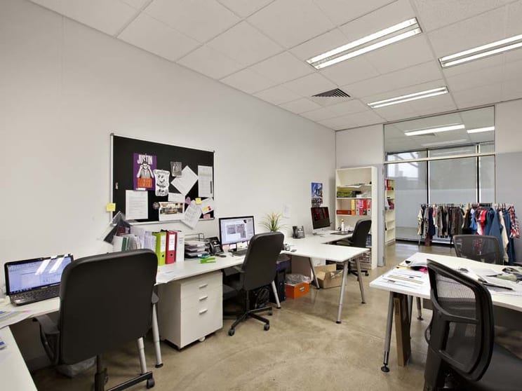 Click to view all images 4/71 Victoria Crescent Abbotsford VIC 3067 - Image 3