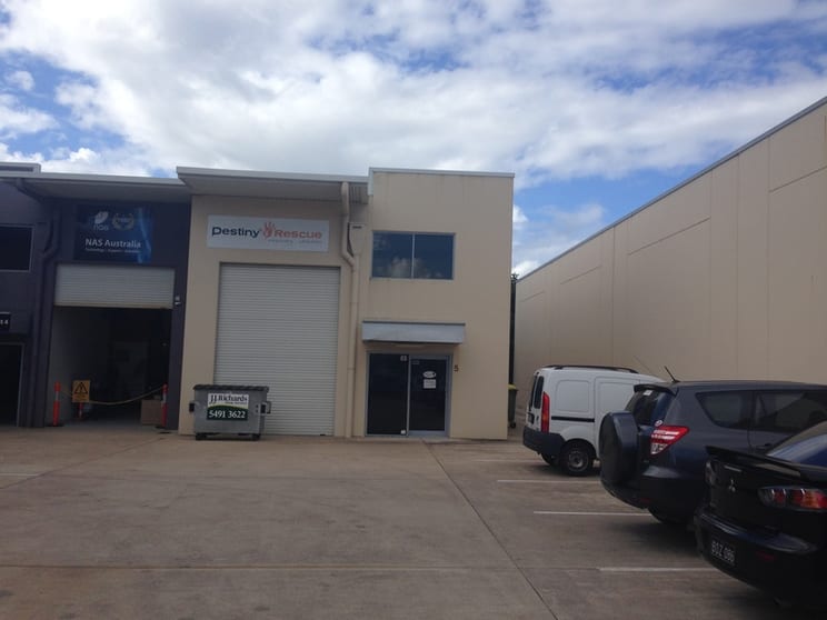 Click to view all images 5/23 Premier Circuit Warana QLD 4575 - Image 3