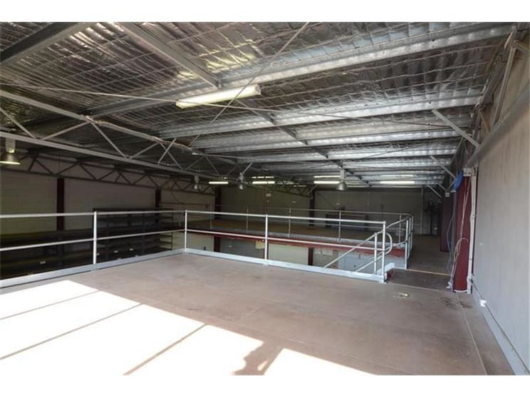 Click to view all images Unit 10/5 Friesian Close Sandgate NSW 2304 - Image 2
