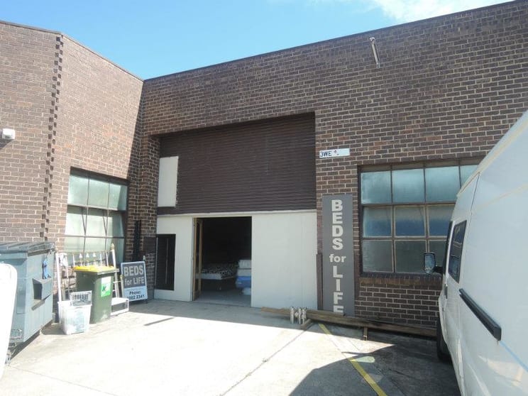 Click to view all images 7B Ford Crescent Thornbury VIC 3071 - Image 1