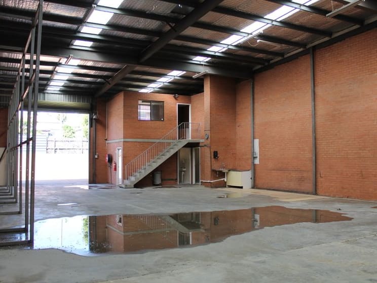 Click to view all images 3/159-163 Penshurst Street Beverly Hills NSW 2209 - Image 3
