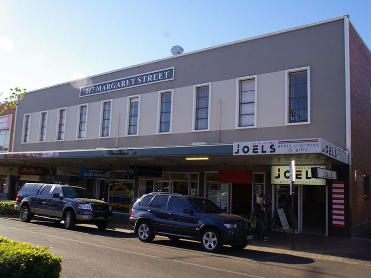 Click to view all images 15 - FF/217 Margaret Street Toowoomba City QLD 4350 - Image 1