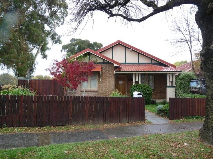 Click to view all images 83 Glenroi Ave Orange NSW 2800 - Image 2