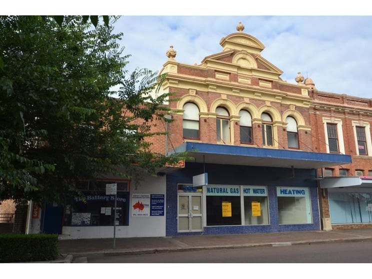Click to view all images Shop 2/353 - 357 High Street Maitland NSW 2320 - Image 2