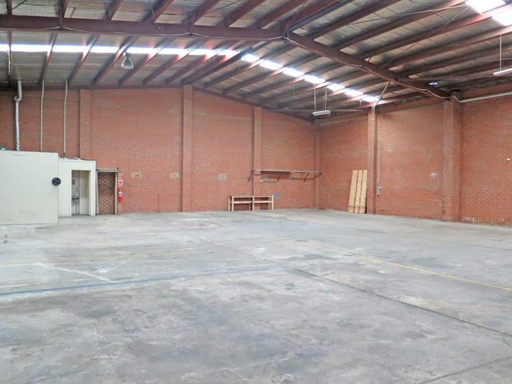 Click to view all images 25-27 Marshall Street Sunshine North VIC 3020 - Image 2