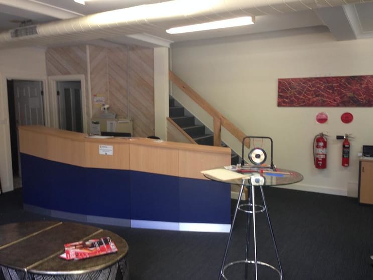 Click to view all images 35 CUNNINGHAM STREET Northcote VIC 3070 - Image 2