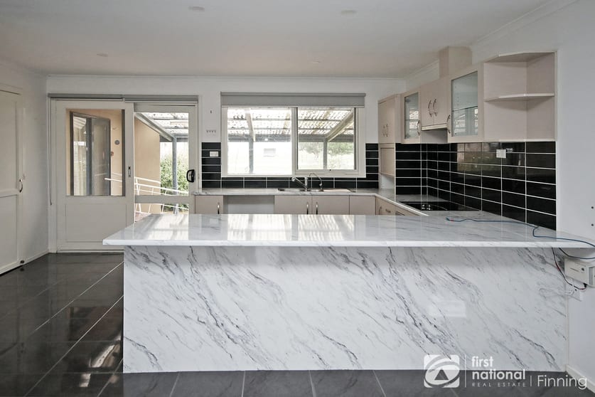 Click to view all images 735 Tooradin Station Road Clyde VIC 3978 - Image 3