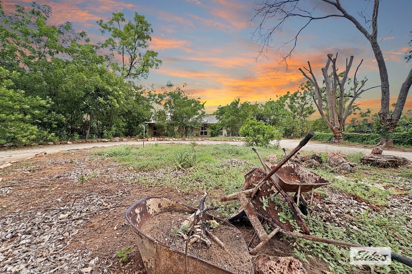 Click to view all images 390 Hendry Road Katherine NT 0850 - Image 1