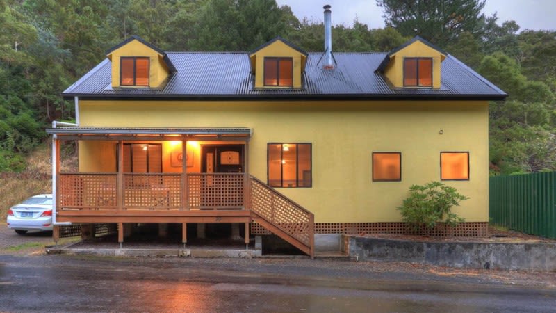 Click to view all images 20 Jenico Street Queenstown TAS 7467 - Image 1