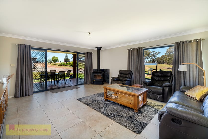 Click to view all images 3326 Hill End Road Mudgee NSW 2850 - Image 3