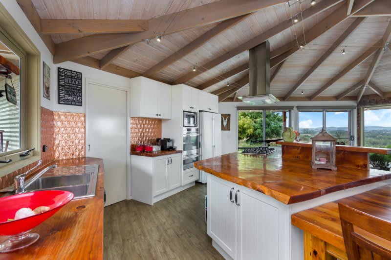Click to view all images 493B Heathcote-Redesdale Road Heathcote VIC 3523 - Image 2