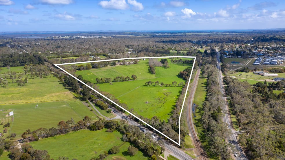 Click to view all images 527 Stony Point Road Bittern VIC 3918 - Image 3