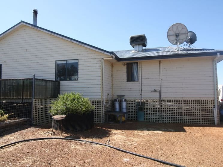 241 Queerearrup Wagin WA 6315 - Image 2