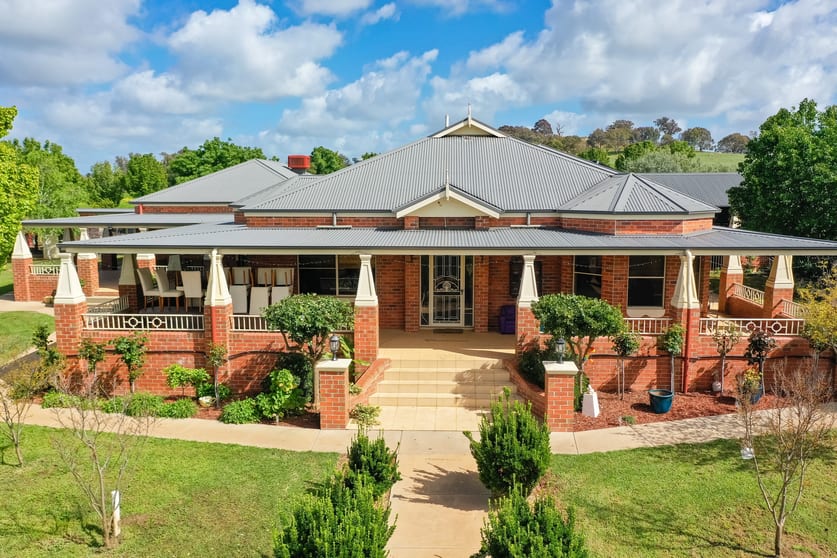 Click to view all images 545 Glenellen Road Glenellen NSW 2642 - Image 2