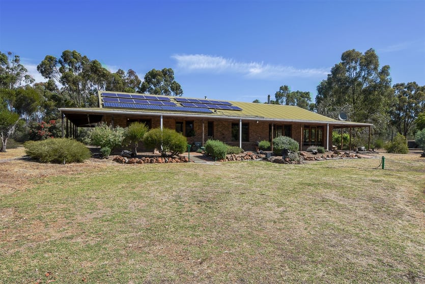 Click to view all images 115 Snells Road Wartook VIC 3401 - Image 1