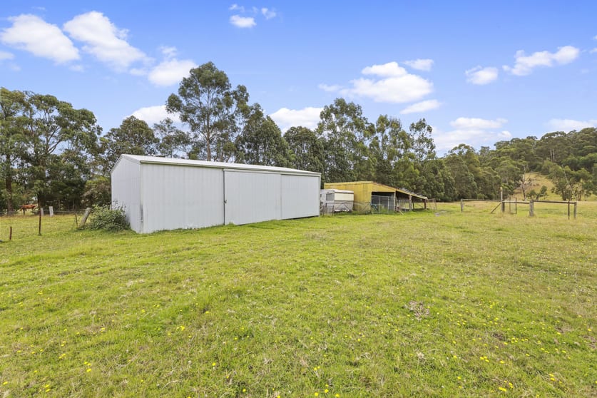 Click to view all images 325 FOREST ROAD Labertouche VIC 3816 - Image 3