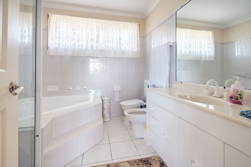 Click to view all images 1580 Inverloch Venus Bay Road Tarwin Lower VIC 3956 - Image 3