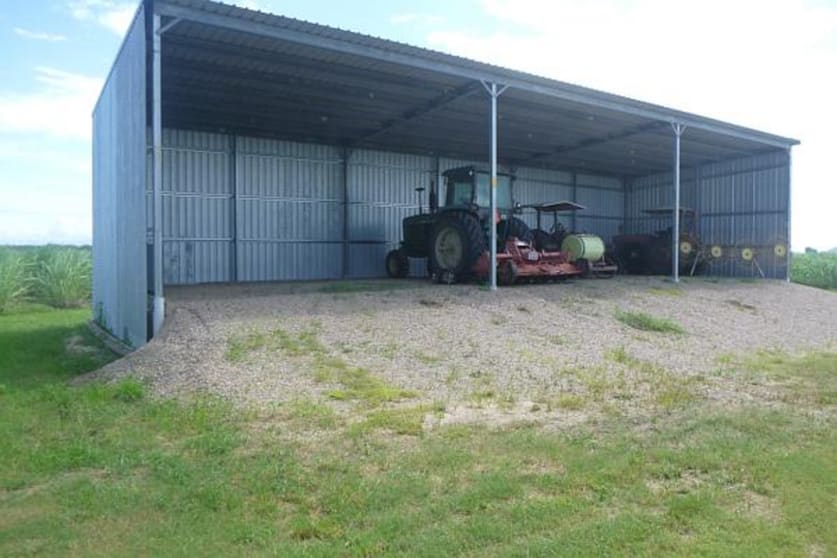 Click to view all images 260 Taylors Beach Road Halifax QLD 4850 - Image 3