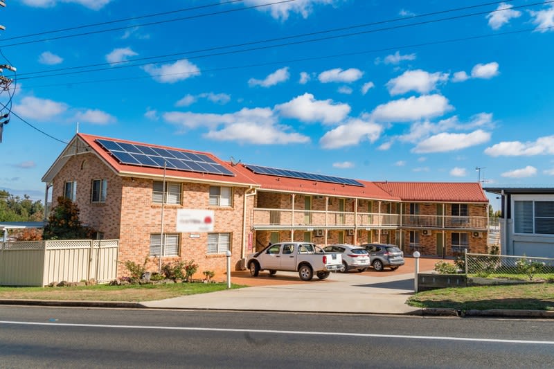 Click to view all images Accommodation & Tourism business for sale in Canowindra - Image 1