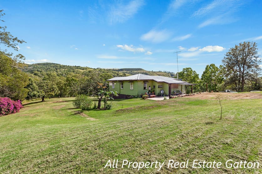 Click to view all images 75 Mount Berryman Road Mount Berryman QLD 4341 - Image 3