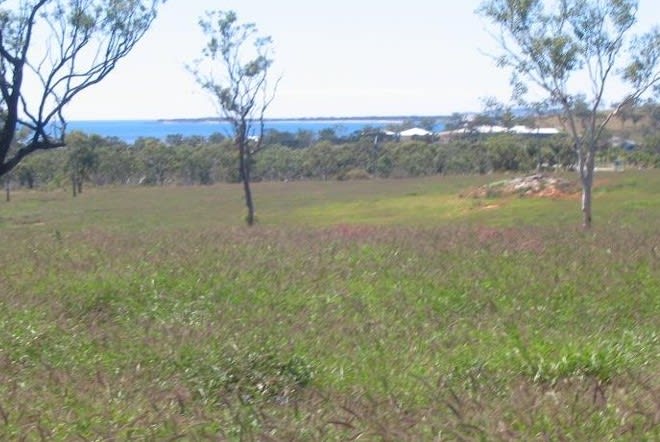 Click to view all images Bruce Highway Bowen QLD 4805 - Image 2
