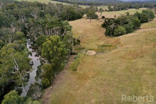 Click to view all images 513 Greens Beach Road York Town TAS 7270 - Image 2