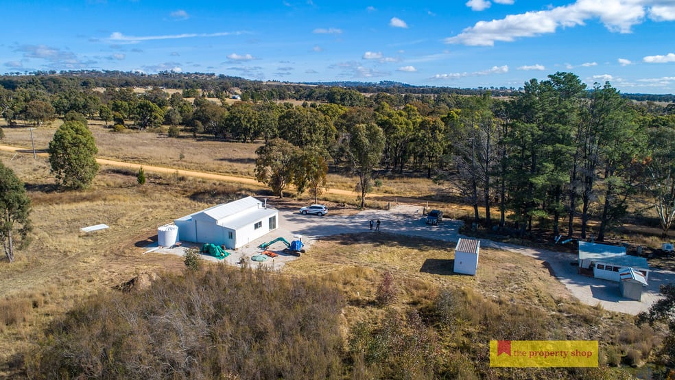 Click to view all images 144 Saints Lane Mudgee NSW 2850 - Image 3