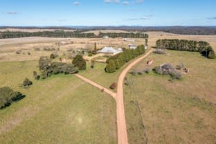 Click to view all images Bungonia NSW 2580 - Image 1
