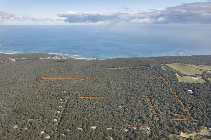 Click to view all images 134 Hemsley Road Naturaliste WA 6281 - Image 3