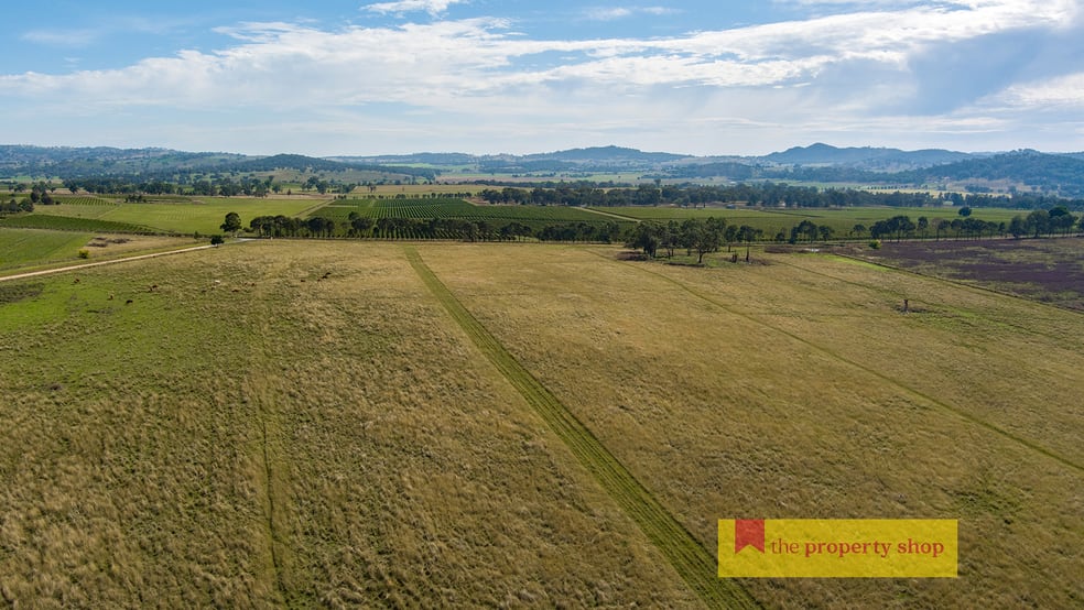 Click to view all images 216 Tinja Lane Mudgee NSW 2850 - Image 2