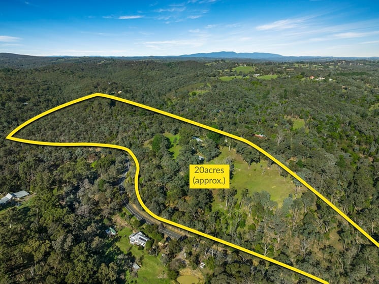 Click to view all images 140 Youngs Road St Andrews VIC 3761 - Image 1