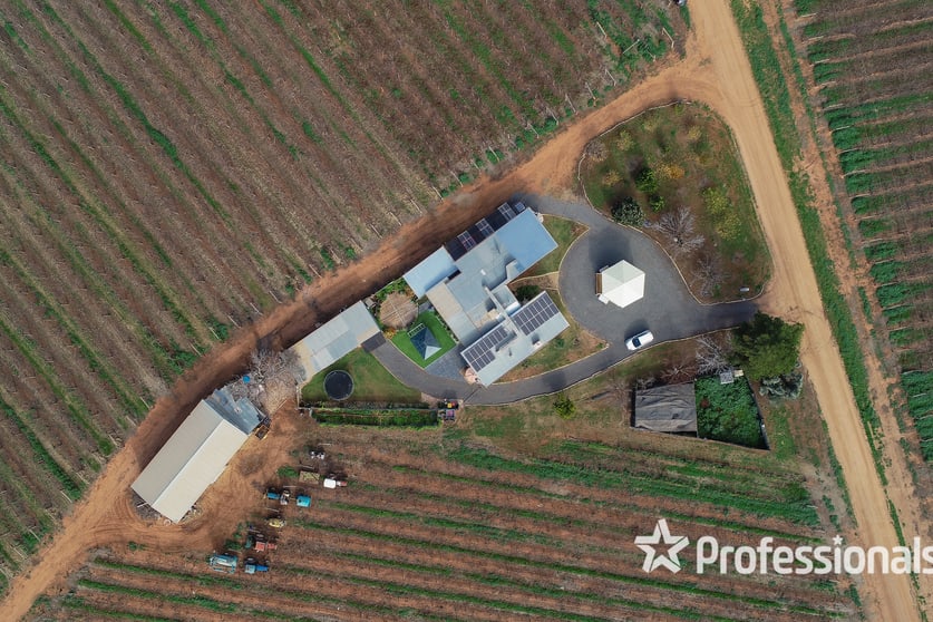Click to view all images 19 Crump Road Cardross VIC 3496 - Image 3