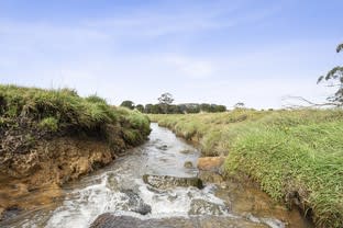 Click to view all images 121 & 133 Clearys Lane Wildes Meadow NSW 2577 - Image 3