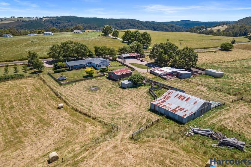 Click to view all images 281 Back Road Lower Wilmot TAS 7310 - Image 2