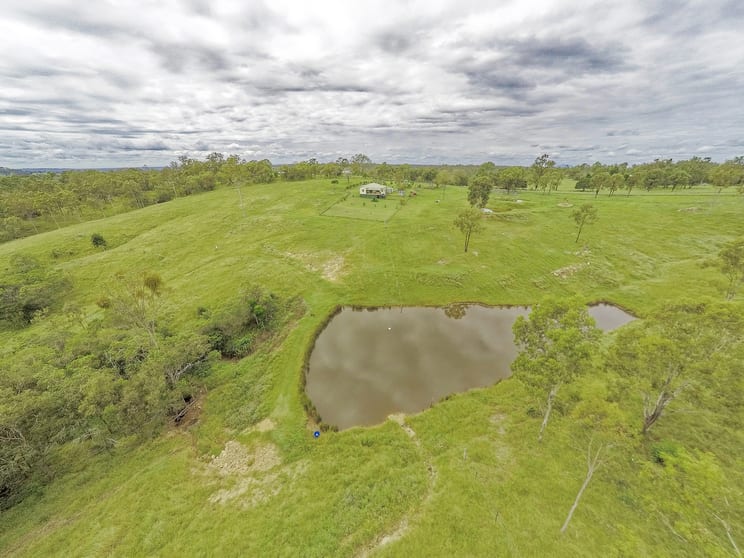 Click to view all images 33 Horsecamp Road Gin Gin QLD 4671 - Image 3