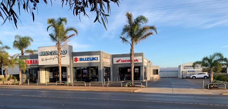 Click to view all images 143-145 Adelaide Road Murray Bridge SA 5253 - Image 1