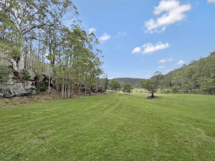 Click to view all images Parcel D Hitcham Park Dairy Arm Road Laguna NSW 2325 - Image 1