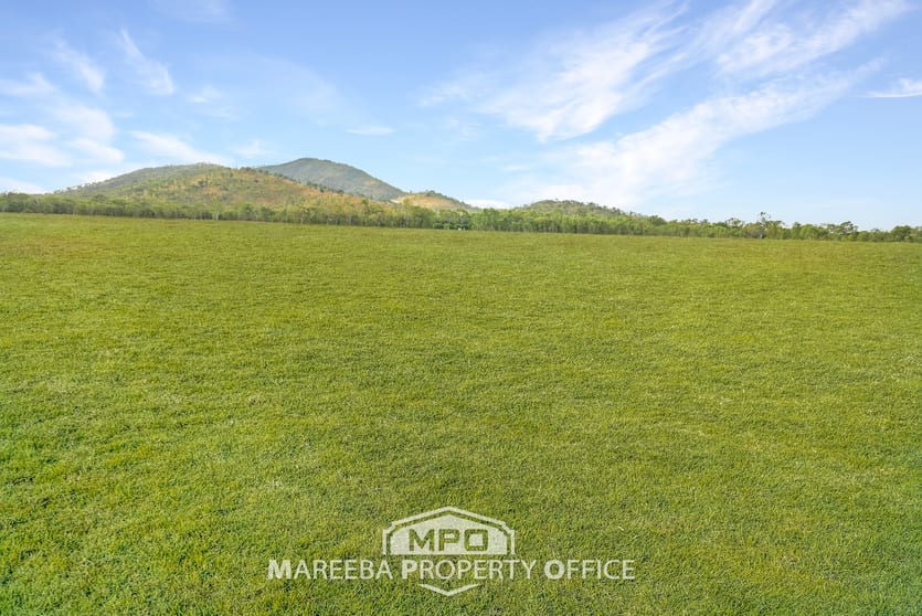 Click to view all images 3225 Mareeba-Dimbulah Road Mutchilba QLD 4872 - Image 2