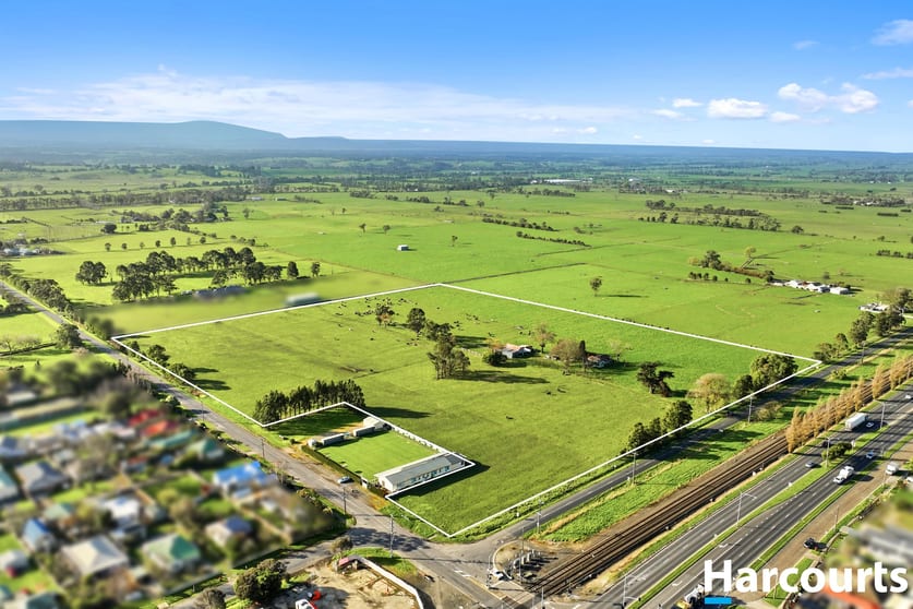 Click to view all images 1736 Waterloo Road Yarragon VIC 3823 - Image 2