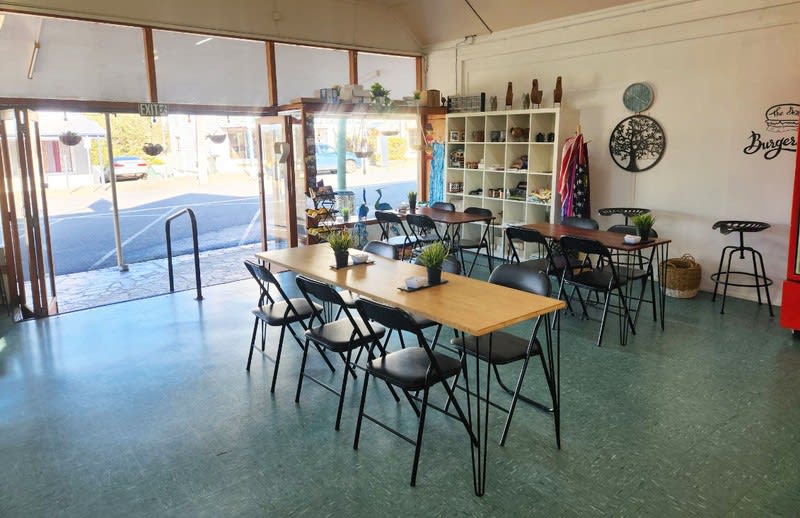Click to view all images Cafe & Coffee Shop business for sale in Herberton - Image 3