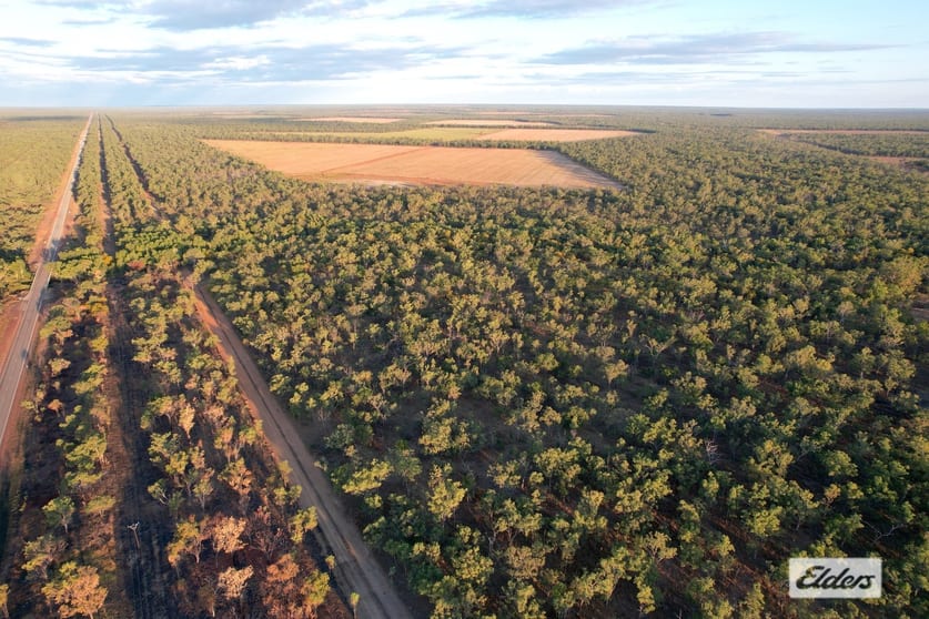 Click to view all images 4320 Stuart Highway Katherine NT 0850 - Image 3