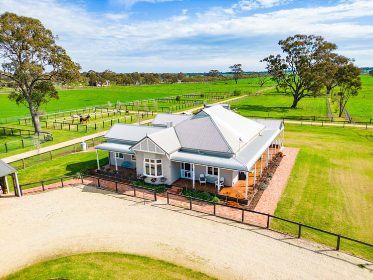 Click to view all images 525 Murchison-Tatura Road Dhurringile VIC 3610 - Image 1