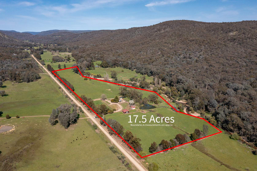 Click to view all images 242 Middle Creek Road Greta South VIC 3675 - Image 2