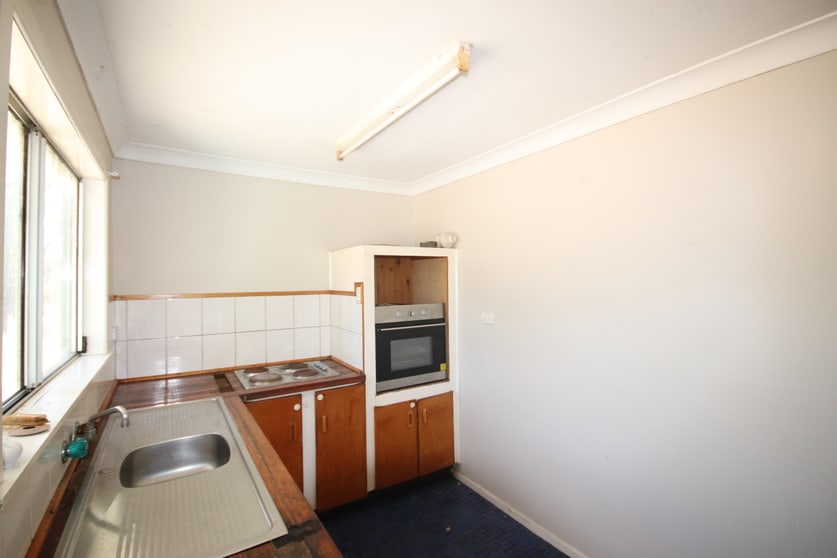 Click to view all images 421 Stanmore Road Coonambula QLD 4626 - Image 2