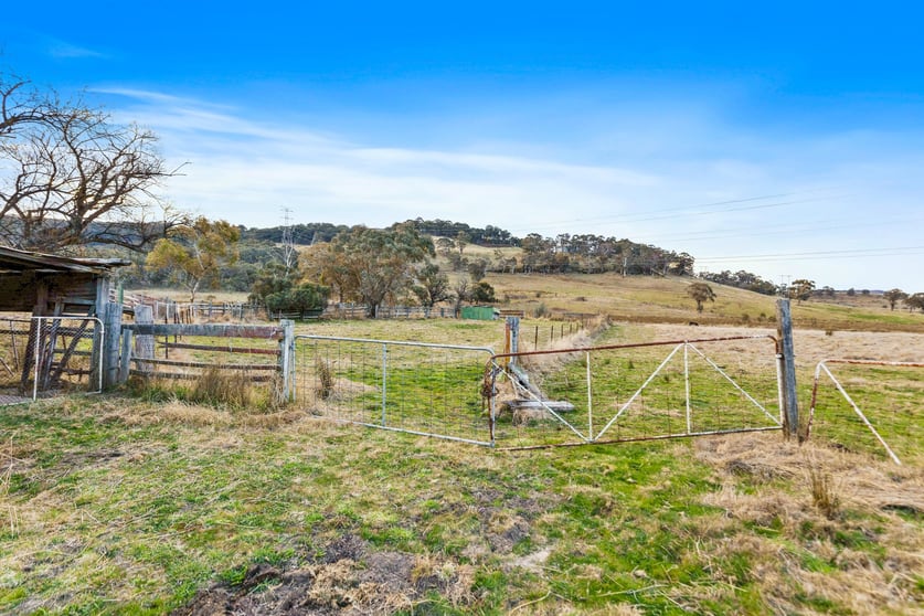 Click to view all images 233 Brays Lane Wallerawang NSW 2845 - Image 2
