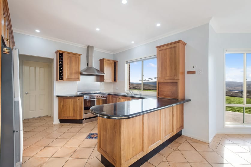 Click to view all images 30 Long View Road Big Hill NSW 2579 - Image 3