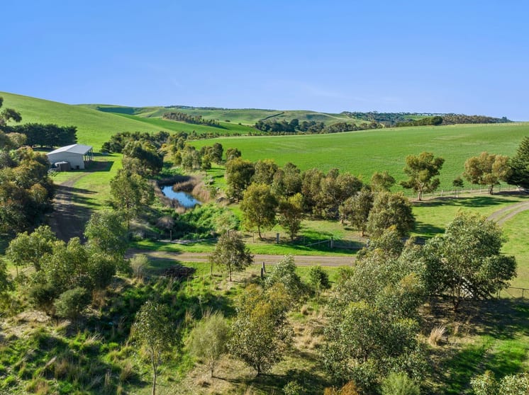Click to view all images 840 Barrabool Road Barrabool VIC 3221 - Image 2