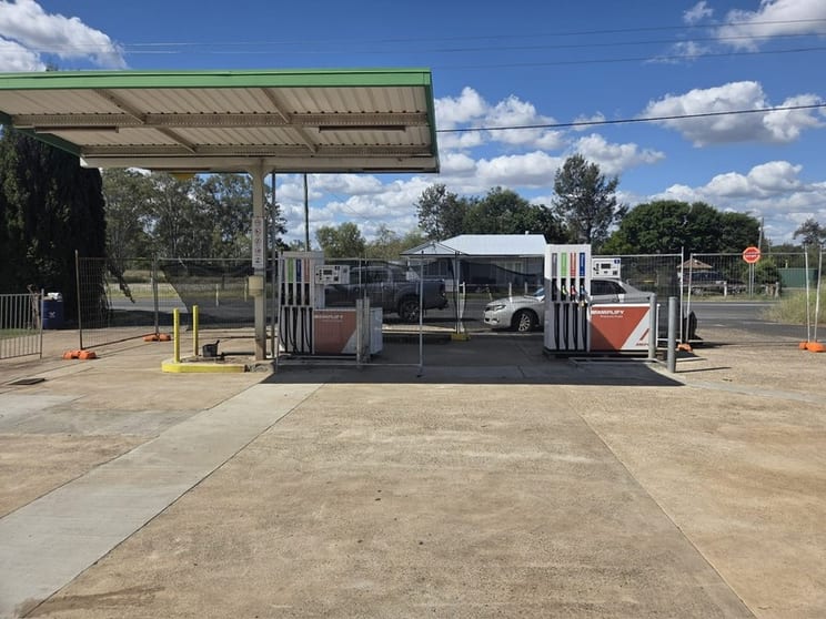 Click to view all images Service Station business for sale in Lockyer Valley Region QLD - Image 1